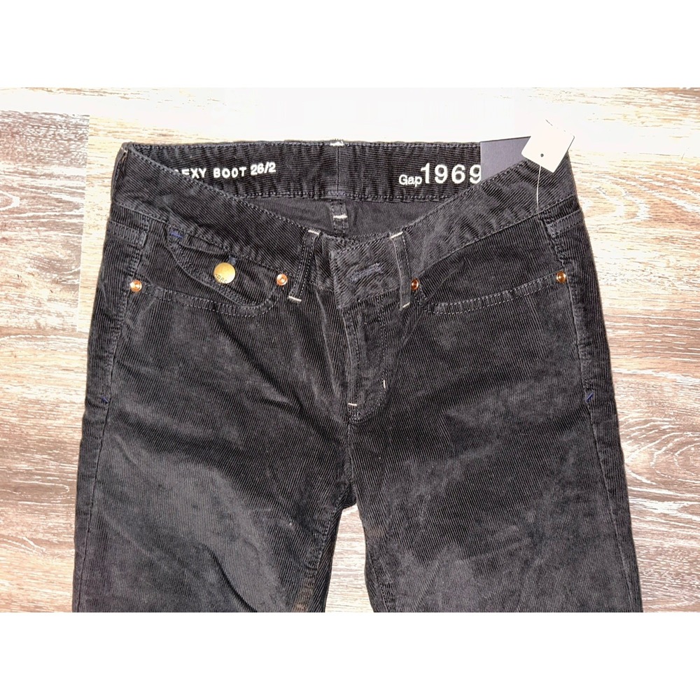 New GAP Gap 1969 "Sexy Boot" jeans are a low-rise, stretchy black CORDUROY 26/2
